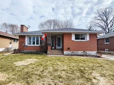 142 Manor Drive, Brockville, On K6v 3e6