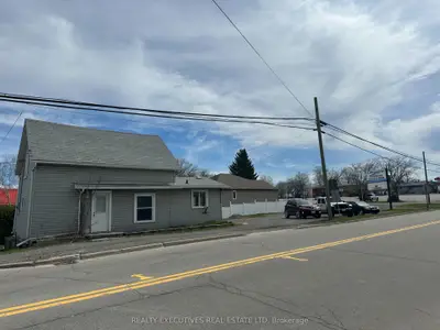 23 Whelan Street, Westport, On K0g 1x0