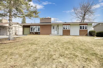 60 Foothills Drive, Bells Corners and South to Fallowfield, ON K2H 6K3