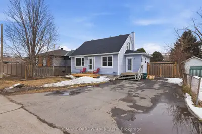 1250 Notting Hill Avenue, Hunt Club - South Keys and Area, ON K1V 6T7