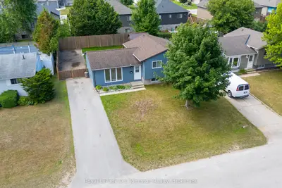 372 Provincial Street, Saugeen Shores, ON N0H 2C1