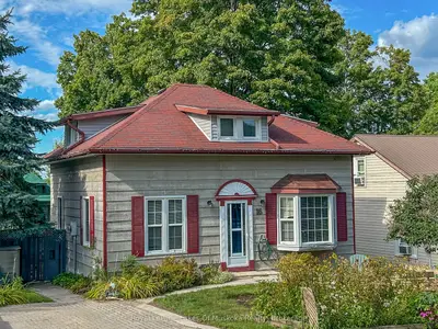 16 Rogers Road, Huntsville, On P1h 1t1