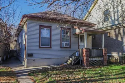 132 Wharncliffe Road N Front, London North, ON N6H 2B2
