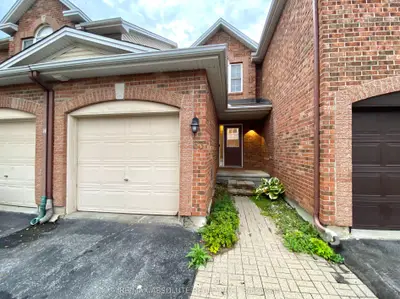 63 Silverlace Private, Hunt Club - South Keys and Area, ON K1T 3Z8