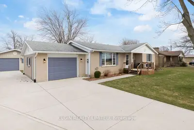 3134 Queen Street, Brooke-alvinston, On N0n 1k0