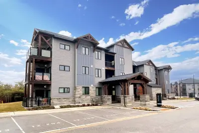 12 BEAUSOLEIL Lane 107, Blue Mountains, ON L9Y 2X5