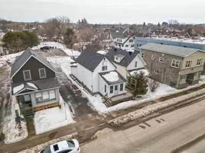 1159 Cassells Street, North Bay, ON P1B 4B4