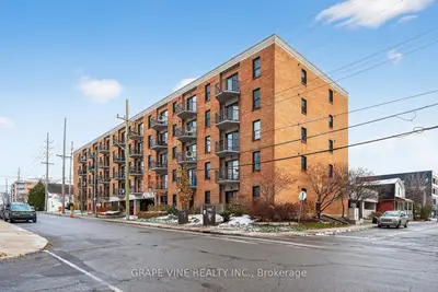 50 Burnside Avenue 102, West Centre Town, On K1y 2m2