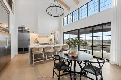 204 Foxborough Place, Thames Centre, On N0m 2p0