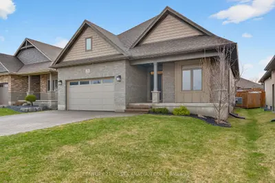 31 Lindsay Crescent, Strathroy-caradoc, On N7g 0g5