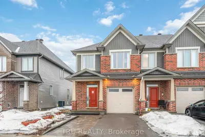 4031 Kelly Farm Drive, Blossom Park - Airport and Area, ON K1T 0R6