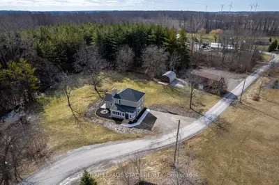 203 Hendershot Avenue, Haldimand, ON N1A 3B4
