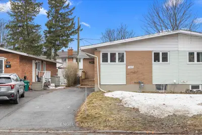 1332 Henry Farm Drive, Belair Park - Copeland Park and Area, ON K2C 2E4