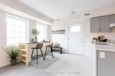 48 Maple Avenue 201, Asphodel-norwood, On K0l 2v0
