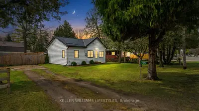 7551 Riverside Drive, Lambton Shores, On N0m 2l0