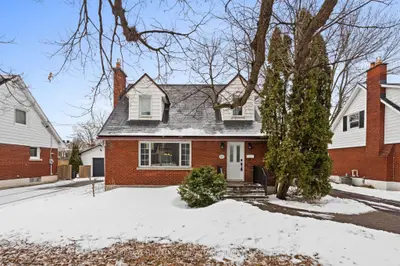 822 Colson Avenue, Elmvale Acres and Area, ON K1G 1R7