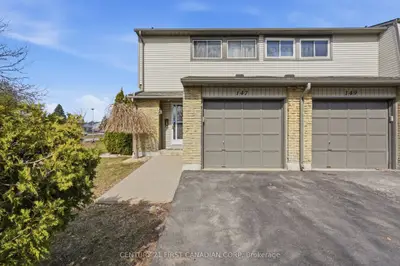 147 DEVERON Crescent 1, London South, ON N5Z 4J7