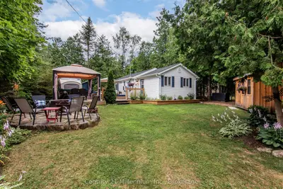 2 Hamilton Place, South Bruce Peninsula, ON N0H 2G0