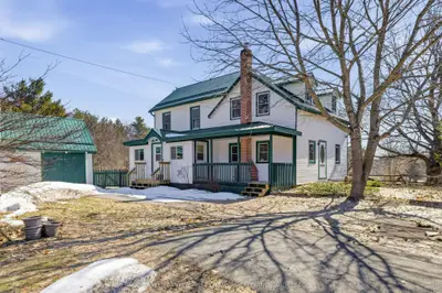 718 Jones Falls Road, Rideau Lakes, ON K0G 1E0