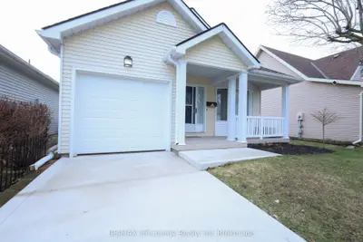 33 Wilkins Crescent, Tillsonburg, On N4g 5m6