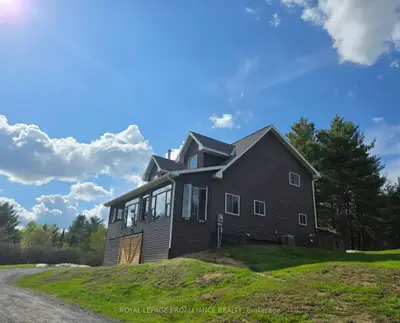 340 Deer Rock Lake Road, Addington Highlands, On K0h 1p0
