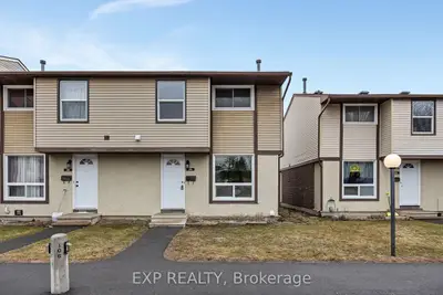 2570 Southvale Crescent 104, Elmvale Acres And Area, On K1b 5b7