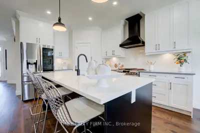 283 Elizabeth Street, Southwest Middlesex, On N0l 1m0