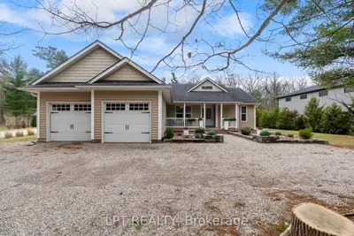 10023 Jenna Road, Lambton Shores, ON N0M 1T0