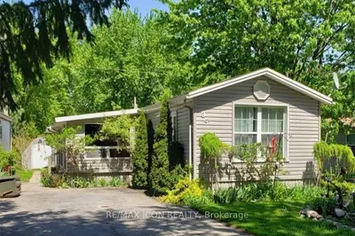 9839 Lakeshore Road 35, Lambton Shores, On N0m 1t0