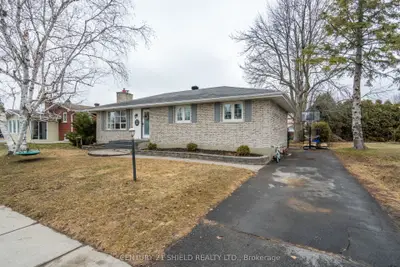11 Strachan Avenue, South Stormont, On K0c 1p0