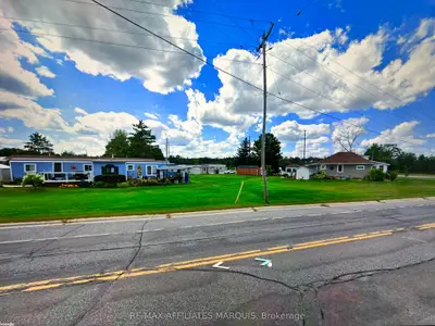 402 29 Highway, Rideau Lakes, ON K7A 4S5