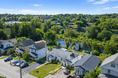 54 River Street, Parry Sound, On P2a 2t6
