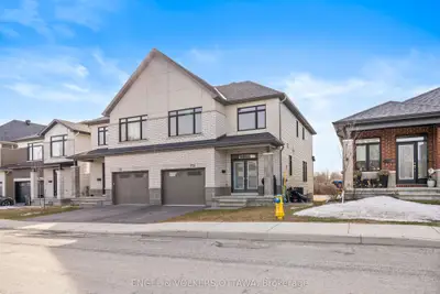 779 Ovation Grove, Leitrim, On K1t 0x6