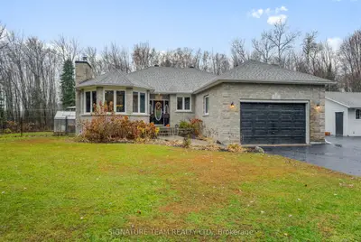 165 Sufian Street, Laurentian Valley, On K8a 6w6