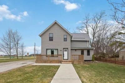 2565 Elizabeth Street, Oil Springs, On N0n 1p0