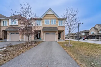 1882 Maple Grove Road, Stittsville - Munster - Richmond, ON K2S 0W4