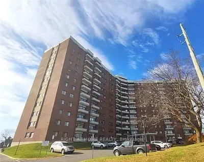 20 Chesterton Drive 501, Cityview - Parkwoods Hills - Rideau Shore, On K2e 6z7