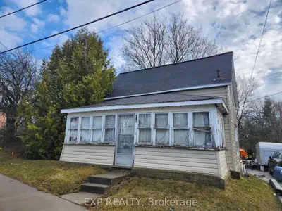 219 Bartholomew Street, Brockville, On K6v 2s4