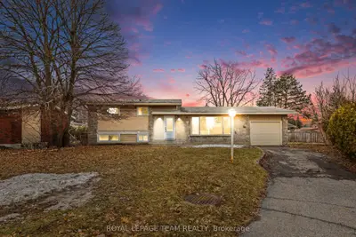 9 GREENWICH Avenue, Cityview - Parkwoods Hills - Rideau Shore, ON K2E 5E7