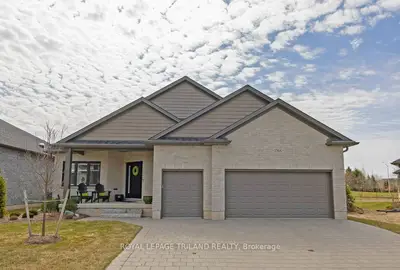 1566 Ed Ervasti Lane, London South, On N6k 5r7