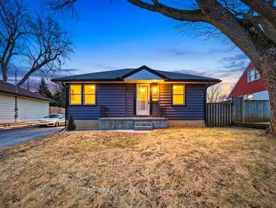 97 Stewart Avenue, Cambridge, ON N1R 2V1