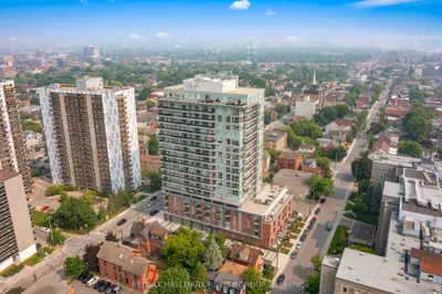 192 Bronson Avenue 702, West Centre Town, ON K1R 0E7