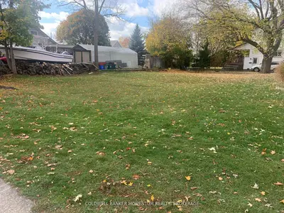 W/s Fielden Avenue, Port Colborne, On L3k 4v4