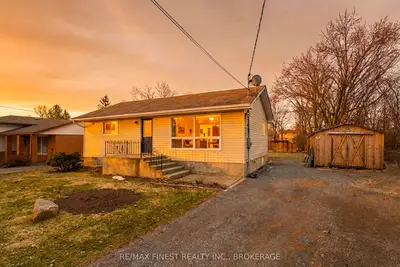 3007 Princess Street, Kingston, ON K7L 4V2