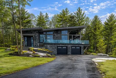 1210 Falkenburg Road, Bracebridge, On P1l 1x4