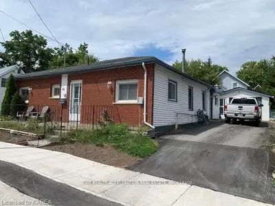 41 Water Street, Greater Napanee, On K7r 1v5