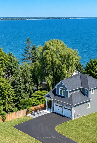 16 Twelve Trees Court, Prince Edward County, On K0k 3l0