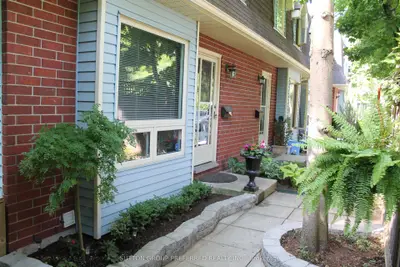 561 Princess Avenue 1, London East, ON N6B 2C1