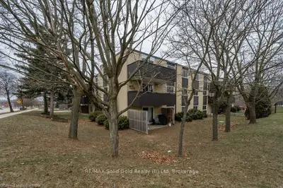 75 Hazelglen Drive 308, Kitchener, On N2m 2e2