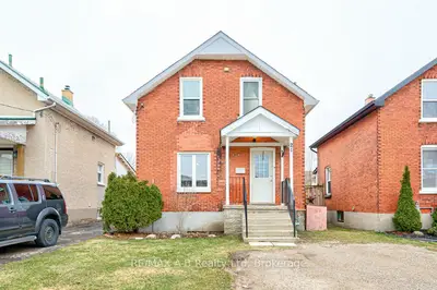 21 College Street, Stratford, ON N5A 4R4